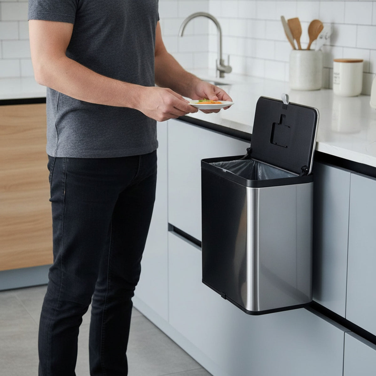 Poubelle de Cuisine en Acier Inoxydable 8L avec Couvercle - Design Suspendu et Anti-traces