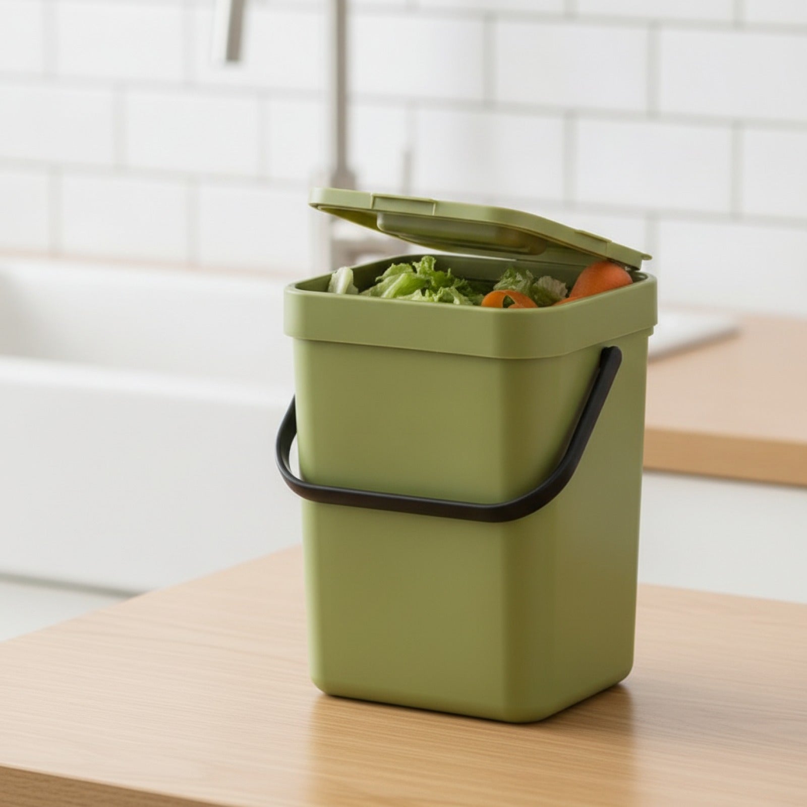 Poubelle Murale 2-en-1 Suspendue pour Cuisine et Bureau - Plastique Polyvalent